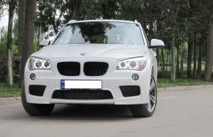 اجاره خودروی بی ام و x4 و بررسی های مربوط به این خودرو